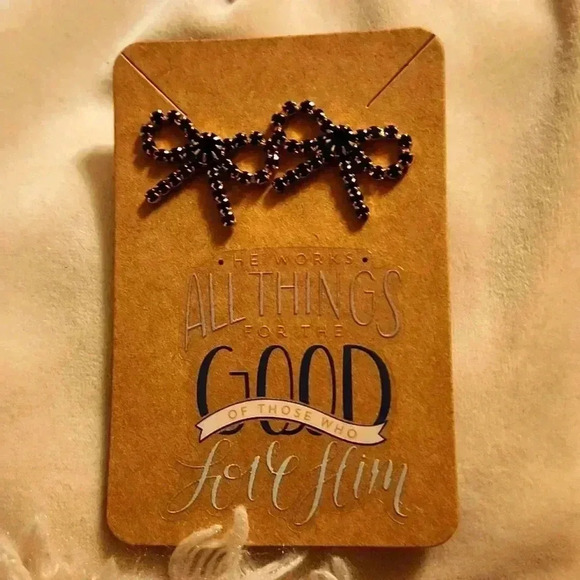 HANDCRAFTED Bow EARRINGS!!! - Picture 1 of 4